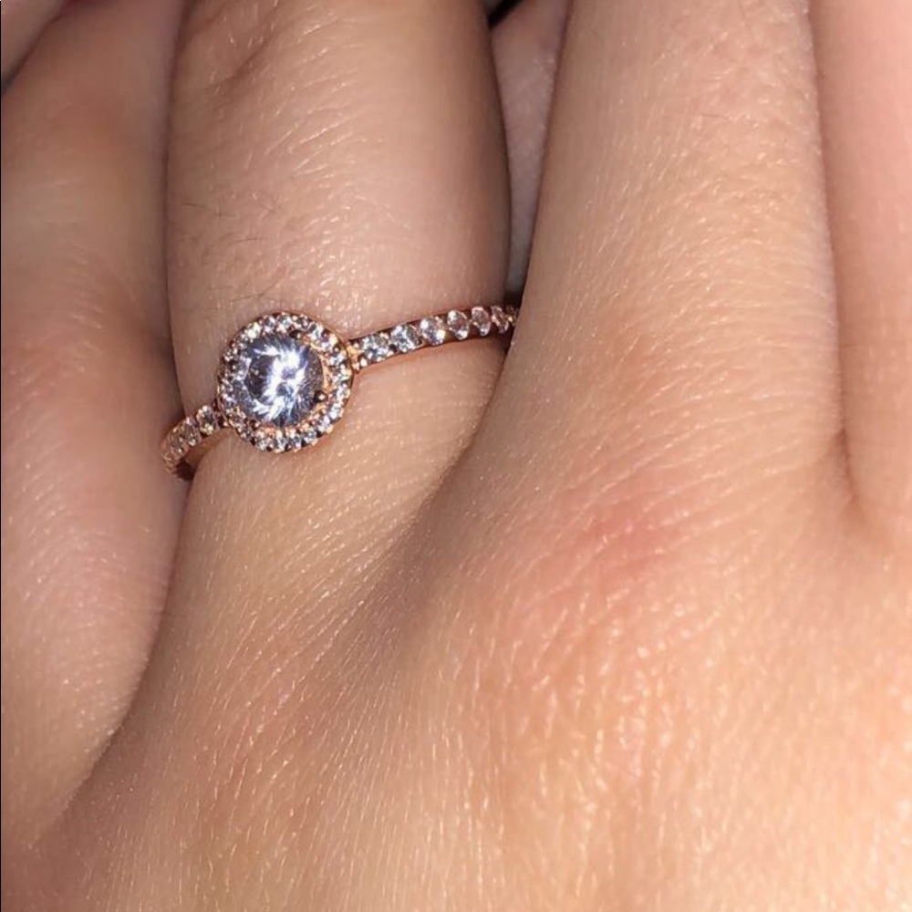 Pandora Ring